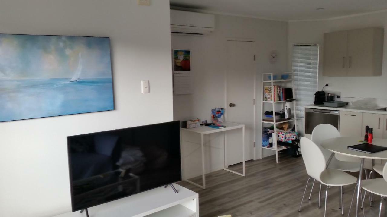 Jake'S Place Oneroa Waiheke Bagian luar foto